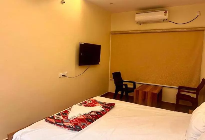 ホテル Sv Banquets And Luxury Rooms