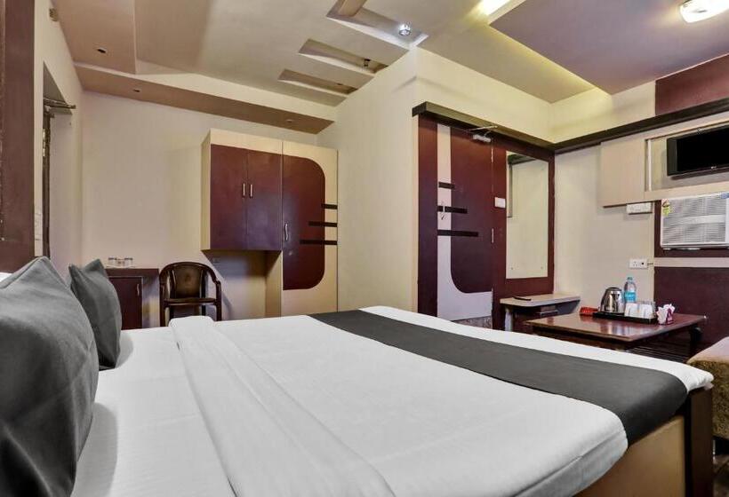 Oyo Hotel Phool Plaza