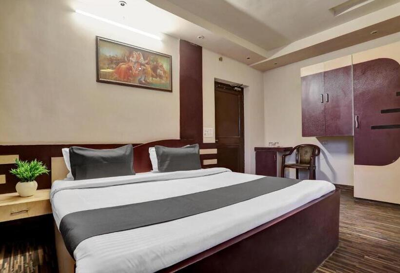 Oyo Hotel Phool Plaza