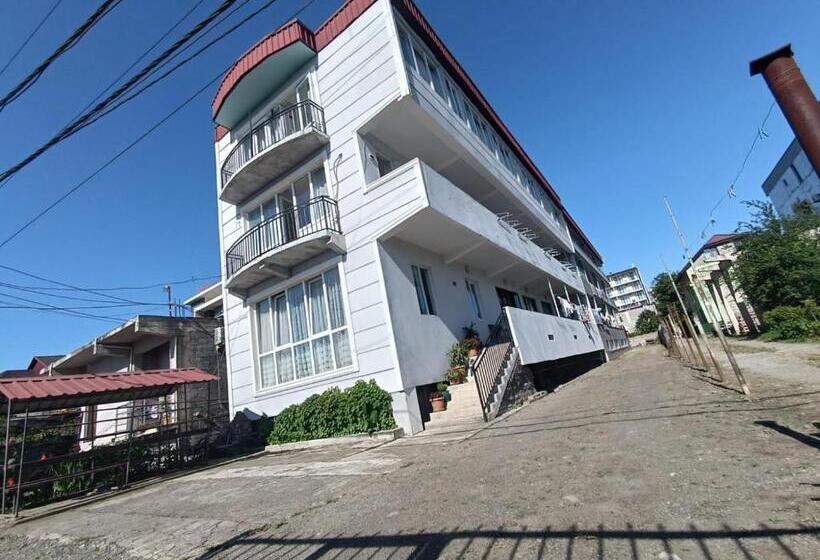 پانسیون Joni Mari