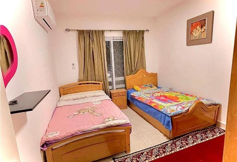 شاليه بقرية بلومار السخنة