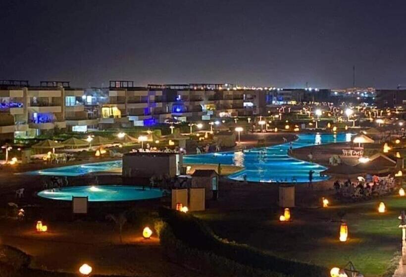 شاليه بقرية بلومار السخنة