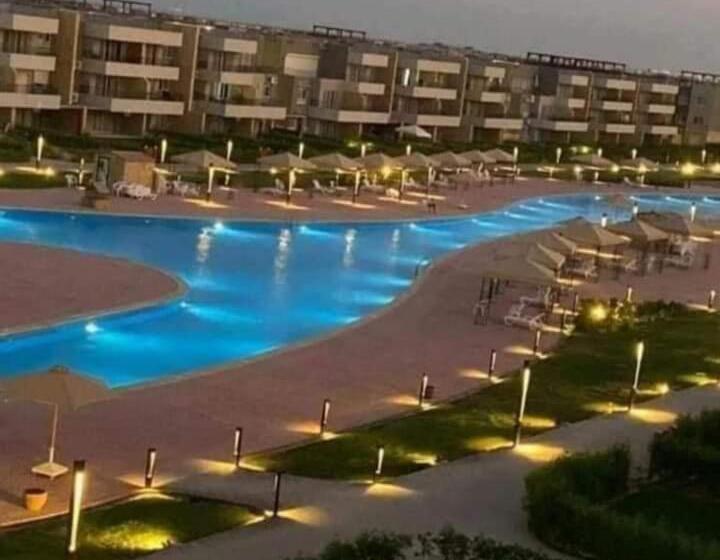 شاليه بقرية بلومار السخنة