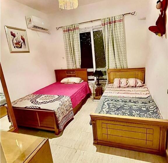 شاليه بقرية بلومار السخنة