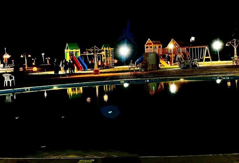 شاليه بقرية بلومار السخنة