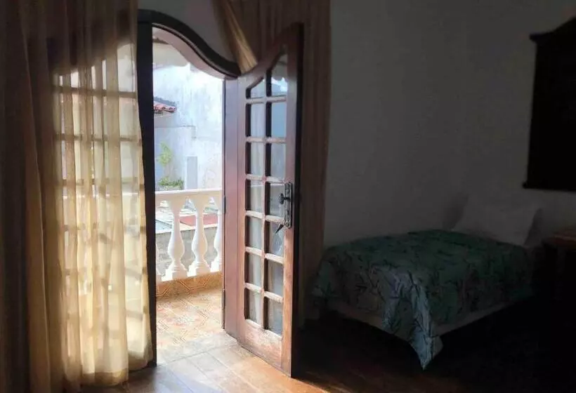 ユースホステル Casa Amarela