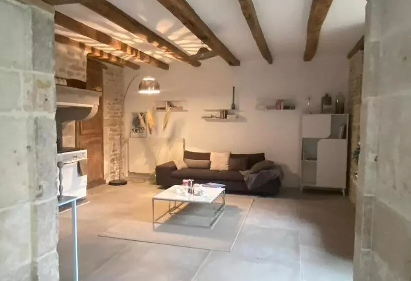 Aamiaismajoitus (B&B) Chez Odette Cypres De Provence