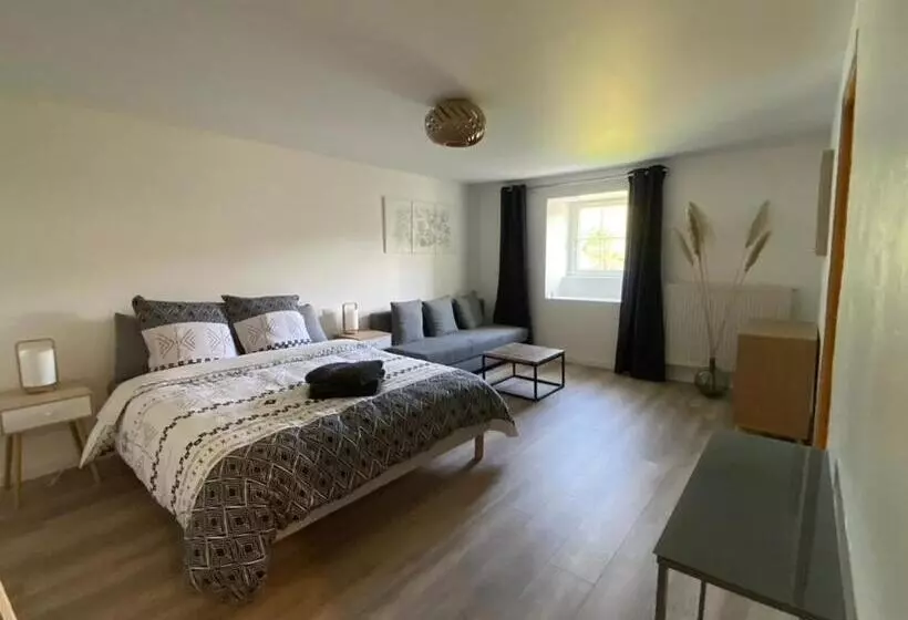 Aamiaismajoitus (B&B) Chez Odette Cypres De Provence