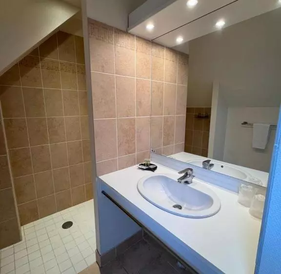 ベッドアンドブレックファースト L Overlord