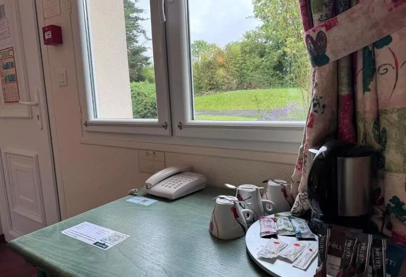 ベッドアンドブレックファースト L Overlord