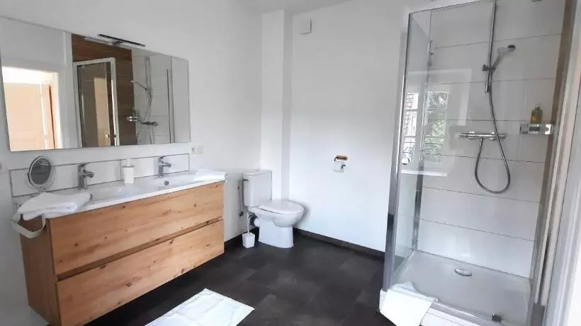 Aamiaismajoitus (B&B) Le Refuge Des Libellules