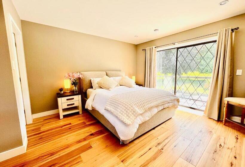 تختخواب و صبحانه Oceanside Manor Fancy Room Golf Course & Beach View