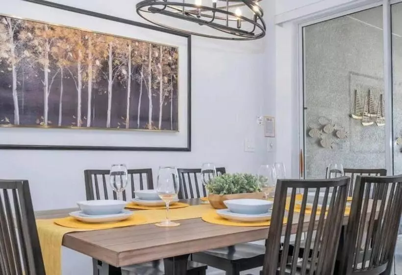 Condominium Villas Near Disney Orlando Florida