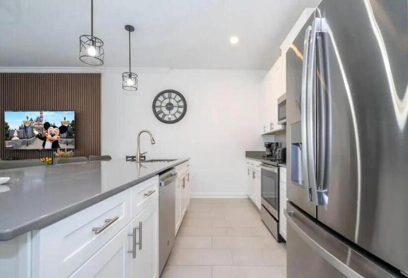 Condominium Villas Near Disney Orlando Florida