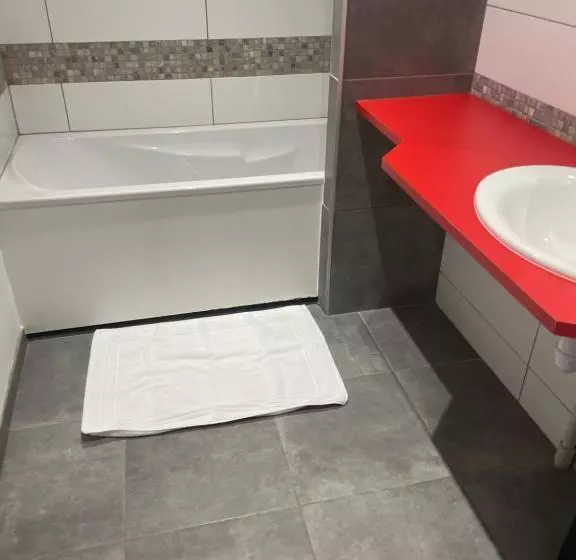 Hotelli Hôtel Le Grand Cerf