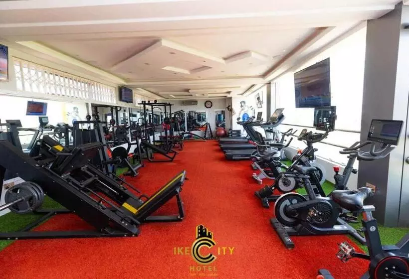 ホテル Ike City