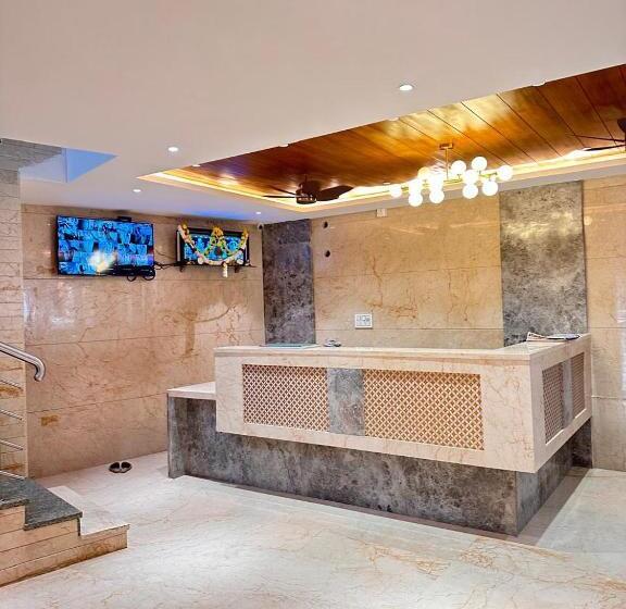 호텔 Sln Pride Boarding And Lodging