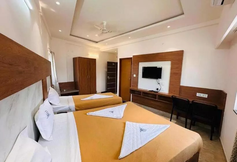 ホテル Sln Pride Boarding And Lodging
