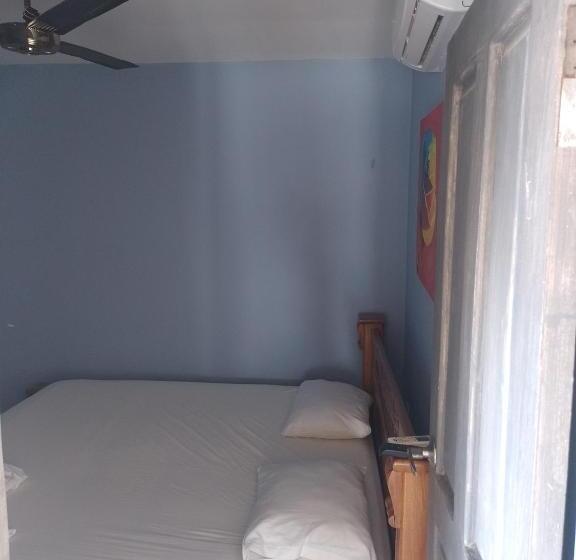 هتل Villa J Leticia