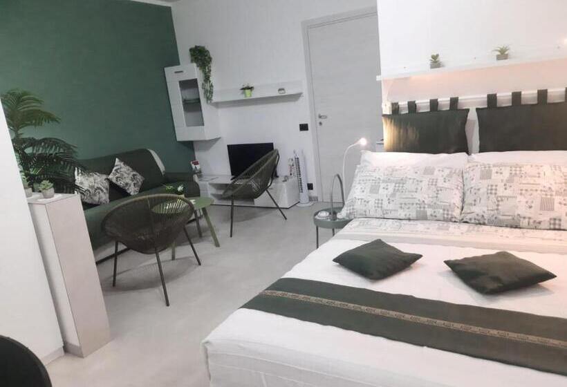 膳宿费 Elegante Suite Smeraldo