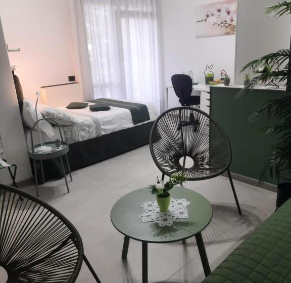 膳宿费 Elegante Suite Smeraldo