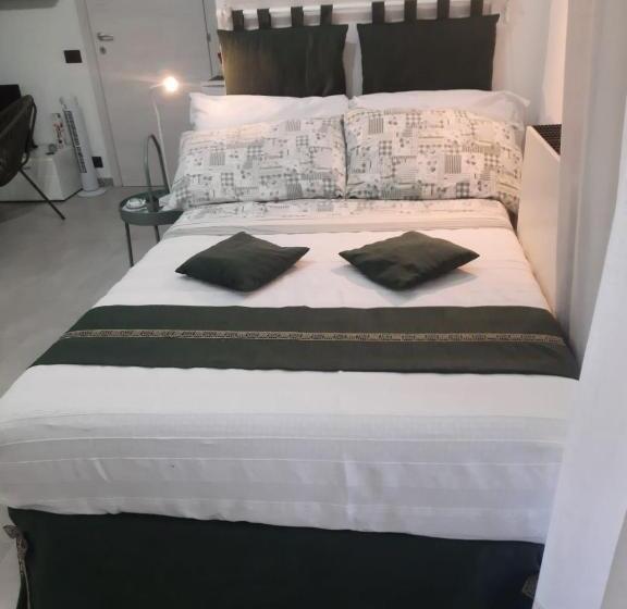 膳宿费 Elegante Suite Smeraldo