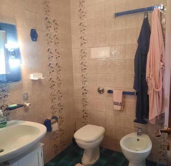 膳宿费 Elegante Suite Smeraldo