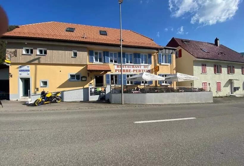 ペンション Restaurant Pierre Pertuis