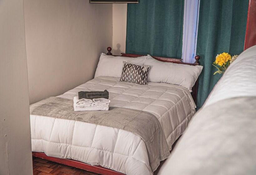 Pension Ukuku Hostel