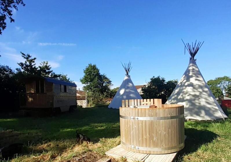 צימר La Roulotte Du Clos De L Isop