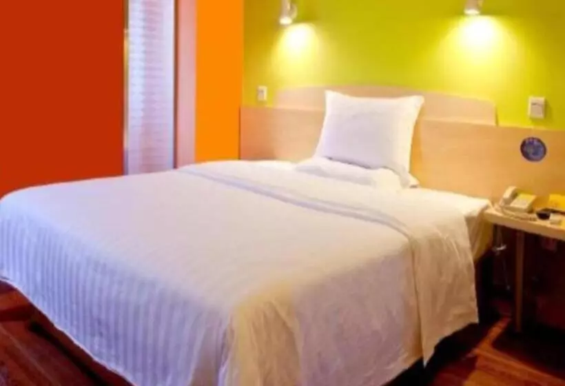 Hotelli 7 Days Inn Xiangyang Gulou Branch