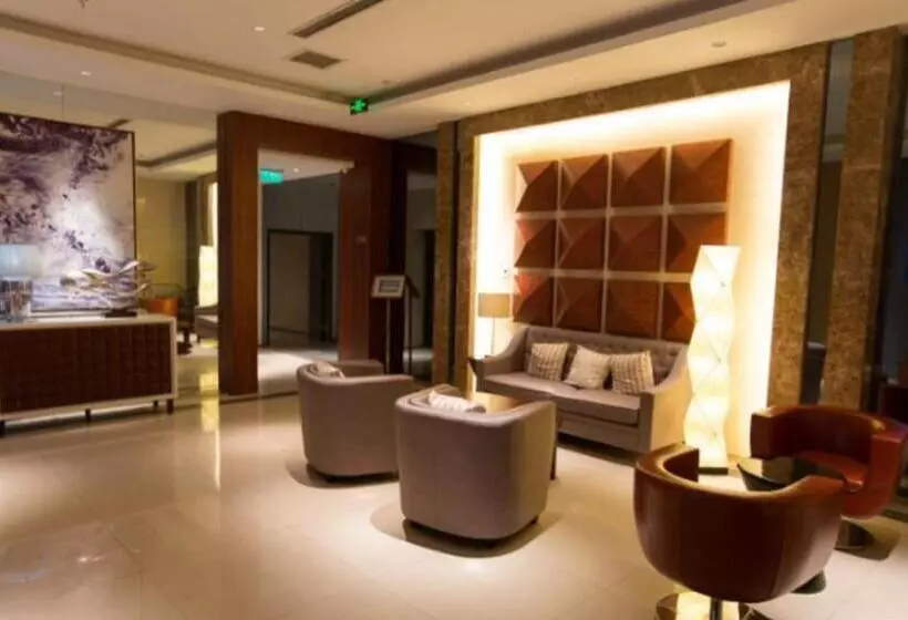 Hotelli Jinjiang Inn Qianan Middle Yanshan Road Branch