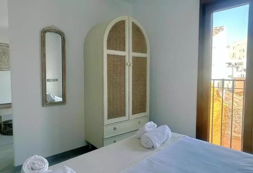 ホテル Sentire Marbella   Selecta Apartments By Ixte