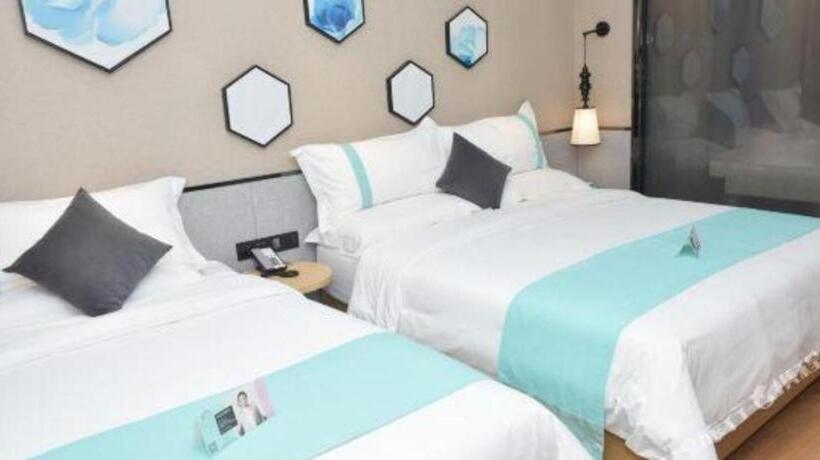 בית מלון כפרי Xana Lite· Zhengzhou Provincial Center Store