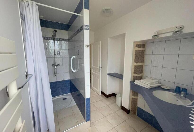 بنسيون Le Conquérant   Chambres Meublées   Barfleur