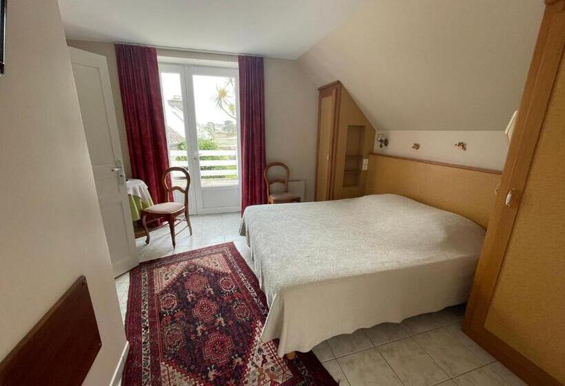 بنسيون Le Conquérant   Chambres Meublées   Barfleur