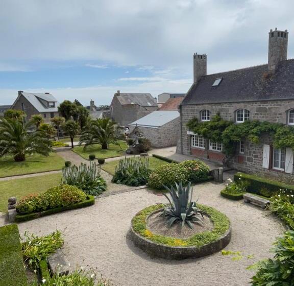 بنسيون Le Conquérant   Chambres Meublées   Barfleur