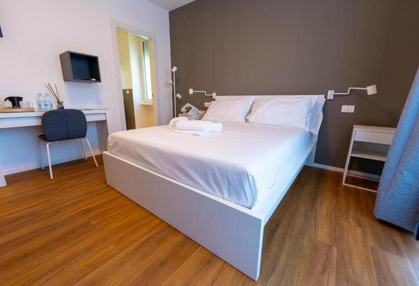 پانسیون Near Vatican, Irnerio 47 Guest House