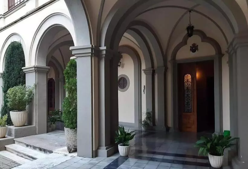 Majatalo Residencia Sagrada Familia