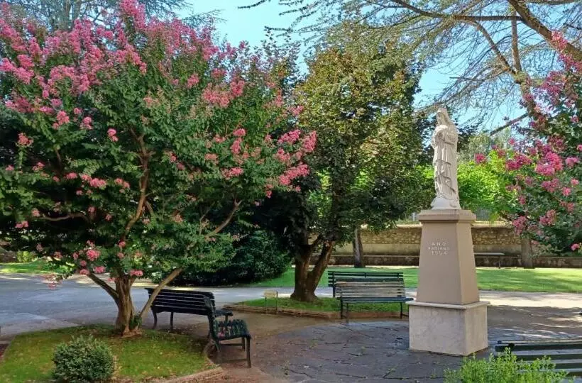 Majatalo Residencia Sagrada Familia