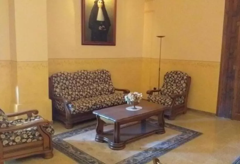 Majatalo Residencia Sagrada Familia