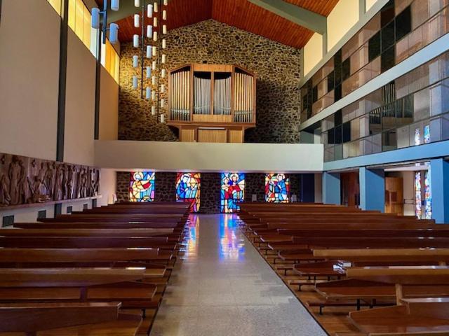 پانسیون Residencia Sagrada Familia