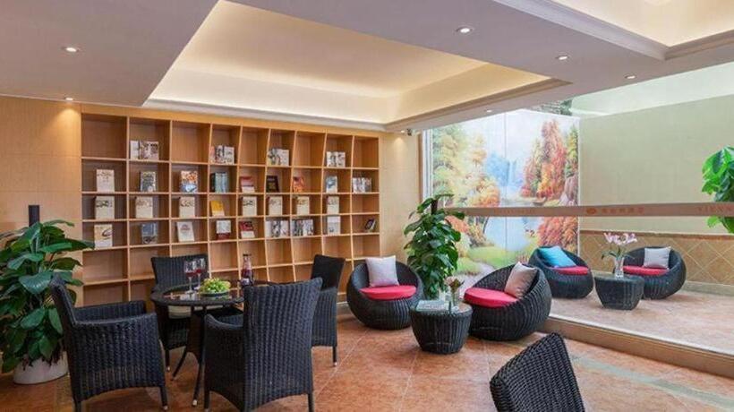 Vienna Classic Hotel Guangdong Yangxi Moon Bay