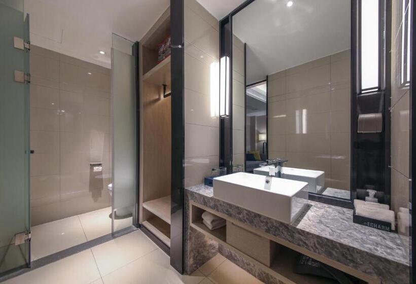 Echarm Hotel Zhongxiang Mochou Lake Branch
