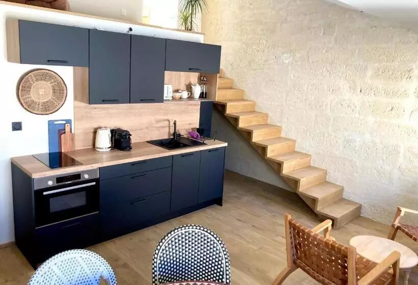 ベッドアンドブレックファースト Le Petit Avignon   Chambres & Appartement à Deux Pas Du Pont D Avignon Et Du Palais Des Papes