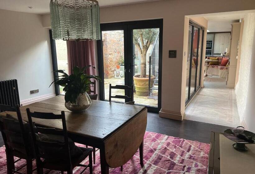 Bed and Breakfast Pallant Hideaway