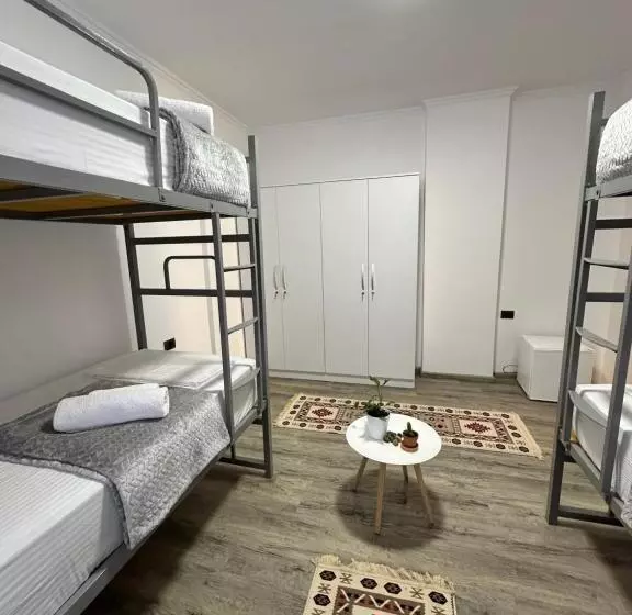 Hostel Leon