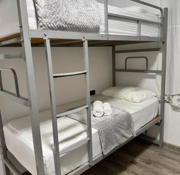 Hostel Leon