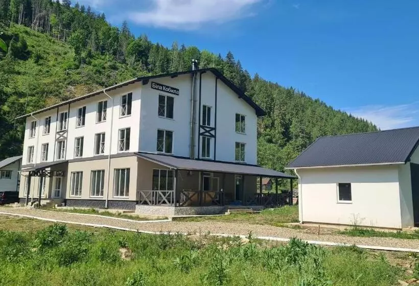 ホテル відпочинковий комплекс біла кобила