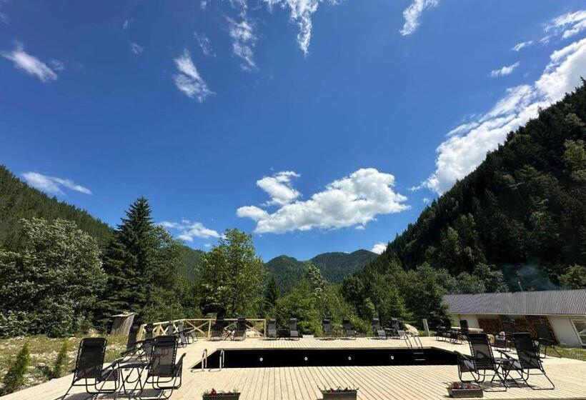 Отель відпочинковий комплекс біла кобила